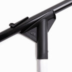 Handystick, deelbare gevelstok: het zwarte koppelstuk waarmee de dwarsarm aan de stok vastzit